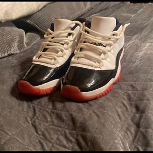 air jordan 11 retrolow size 10 in men’s for sale!